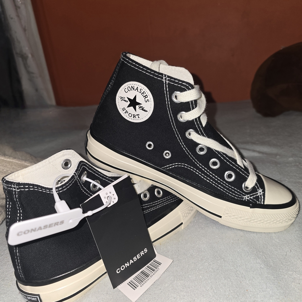 Kids High-Top Sneakers - Black